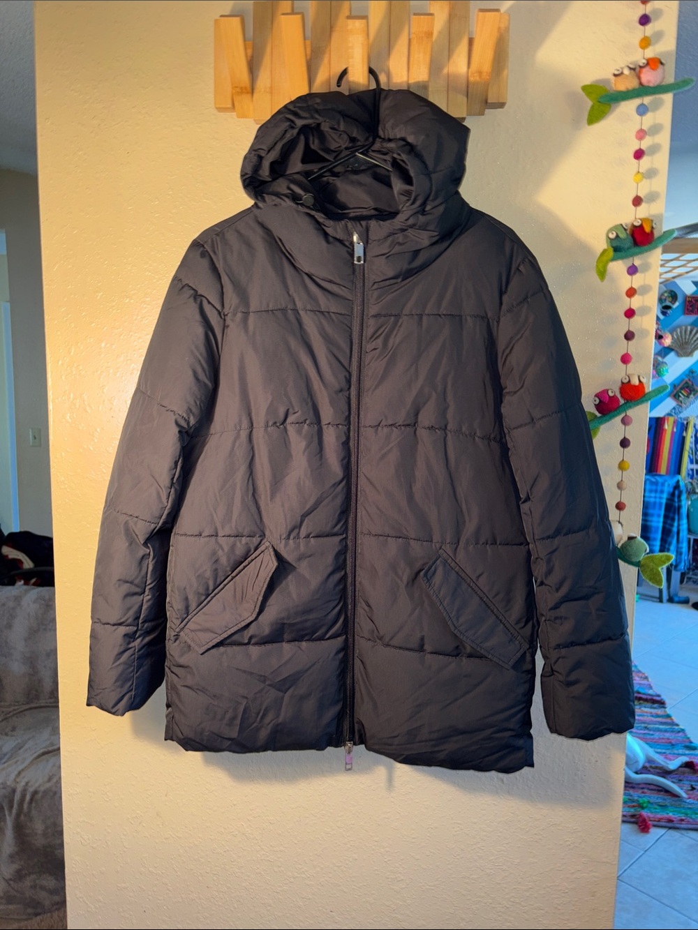 EUC Daily Ritual Black hooded puffer jacket size medium. Looks brand new. armpit
